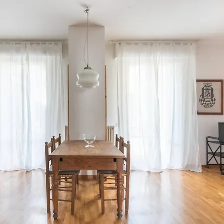 Cozy Flat Fortezza Fair District Close Tramway Apartament